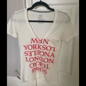 Women Nike t-shirts